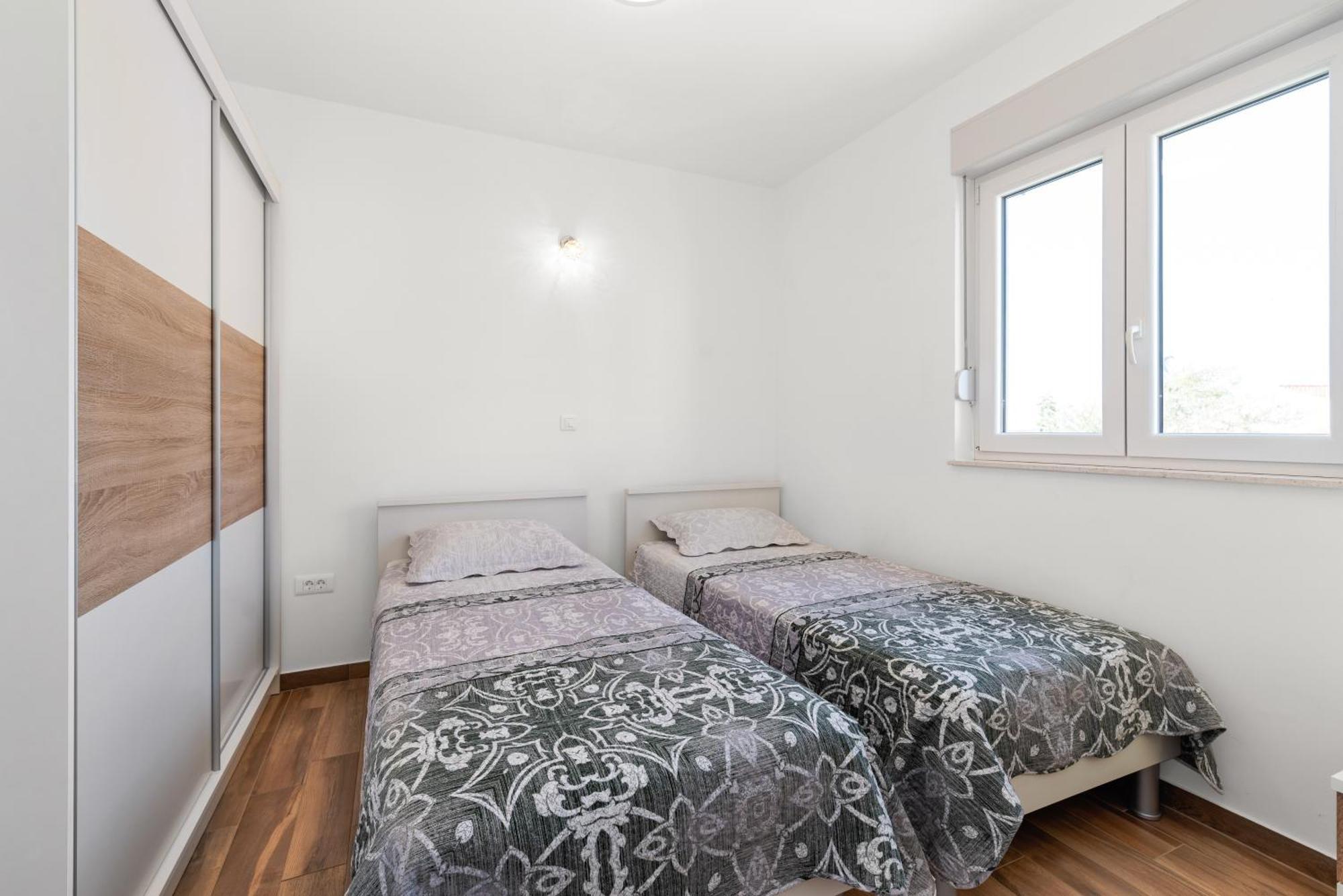 Apartments Boomerang ロゴズニッツァ エクステリア 写真