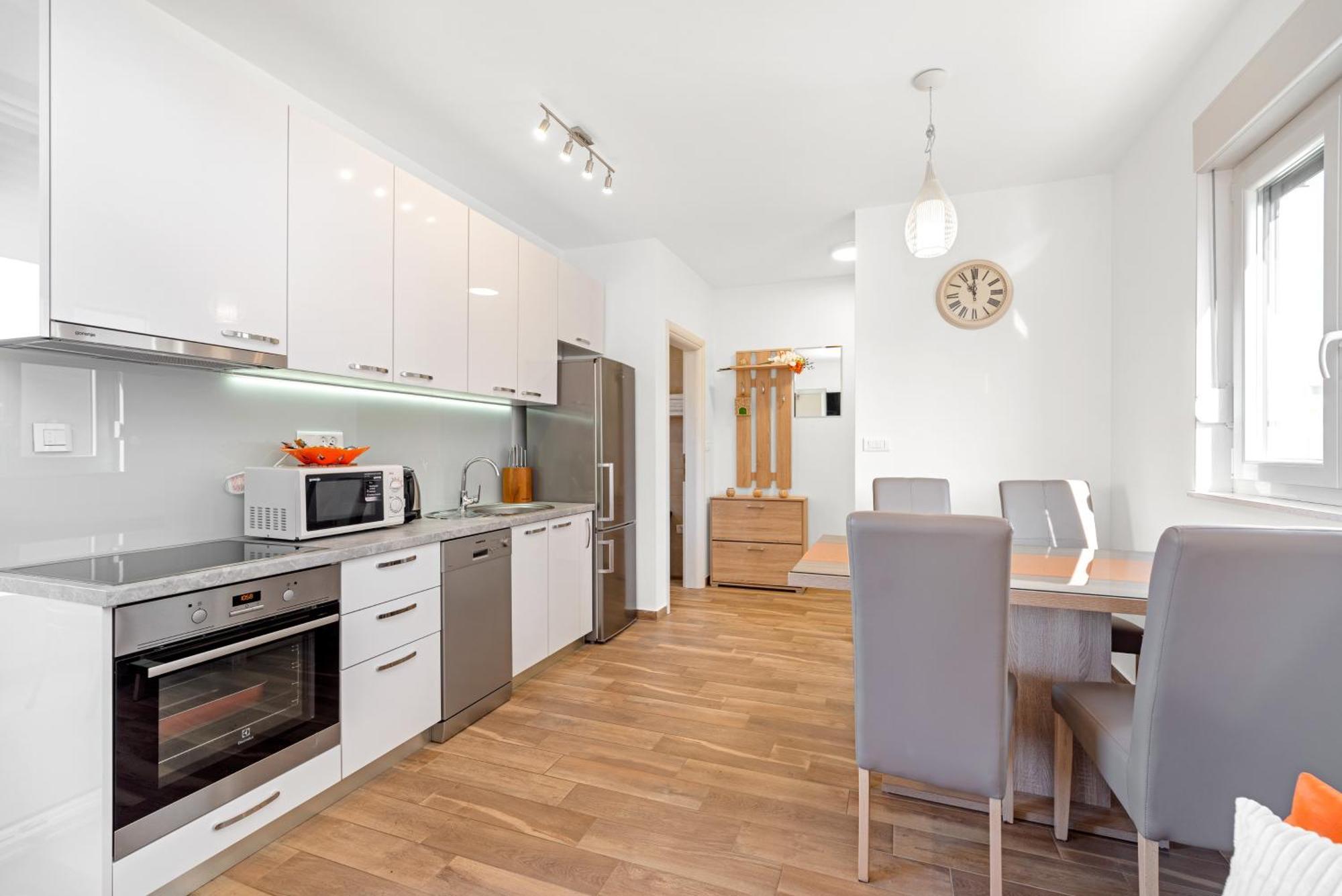 Apartments Boomerang ロゴズニッツァ エクステリア 写真
